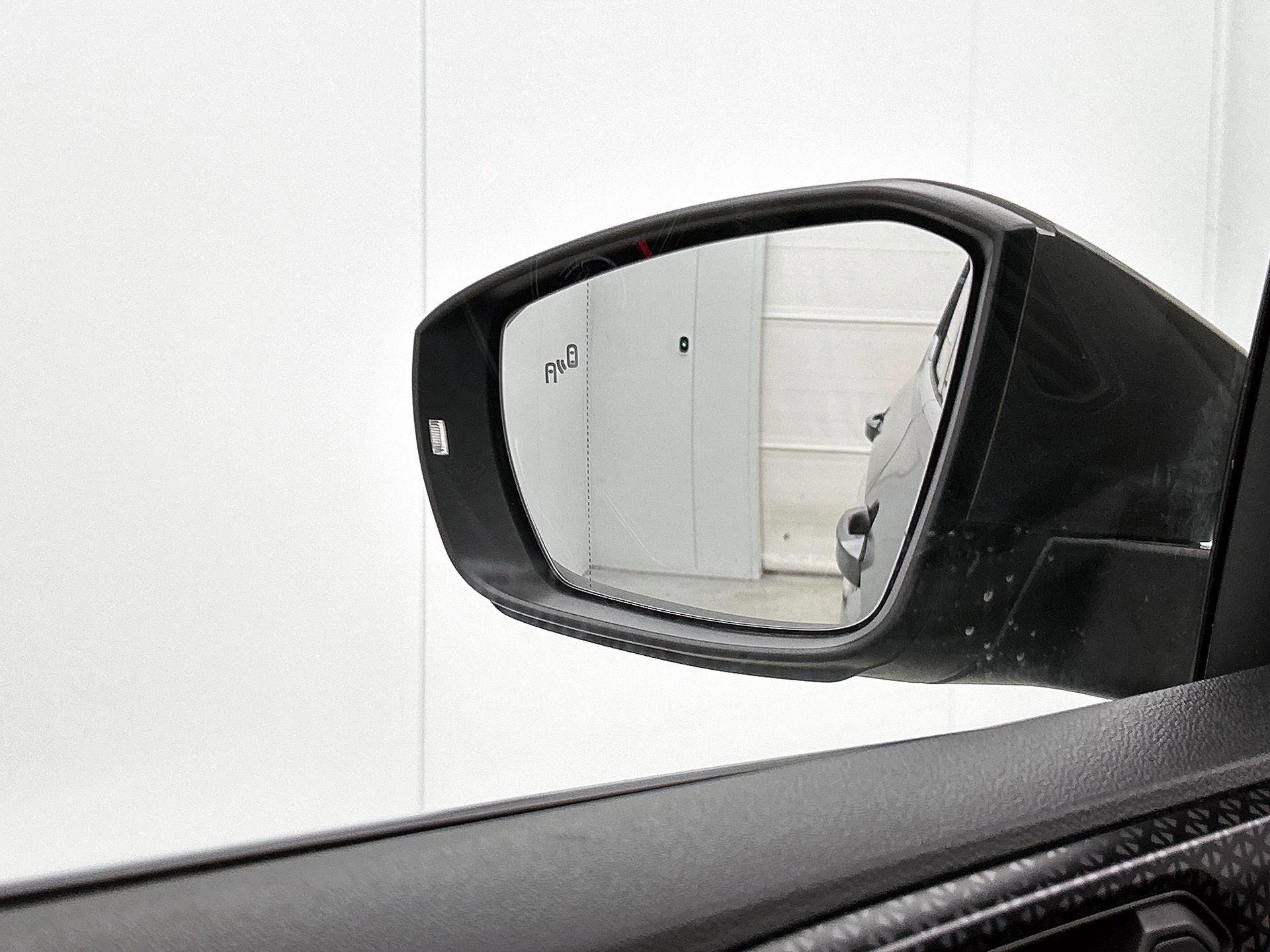Volkswagen-T-Cross-image-19