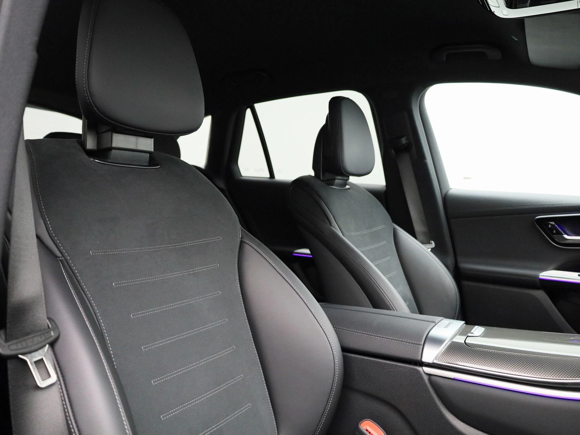 Mercedes-Benz-GLC-image-41