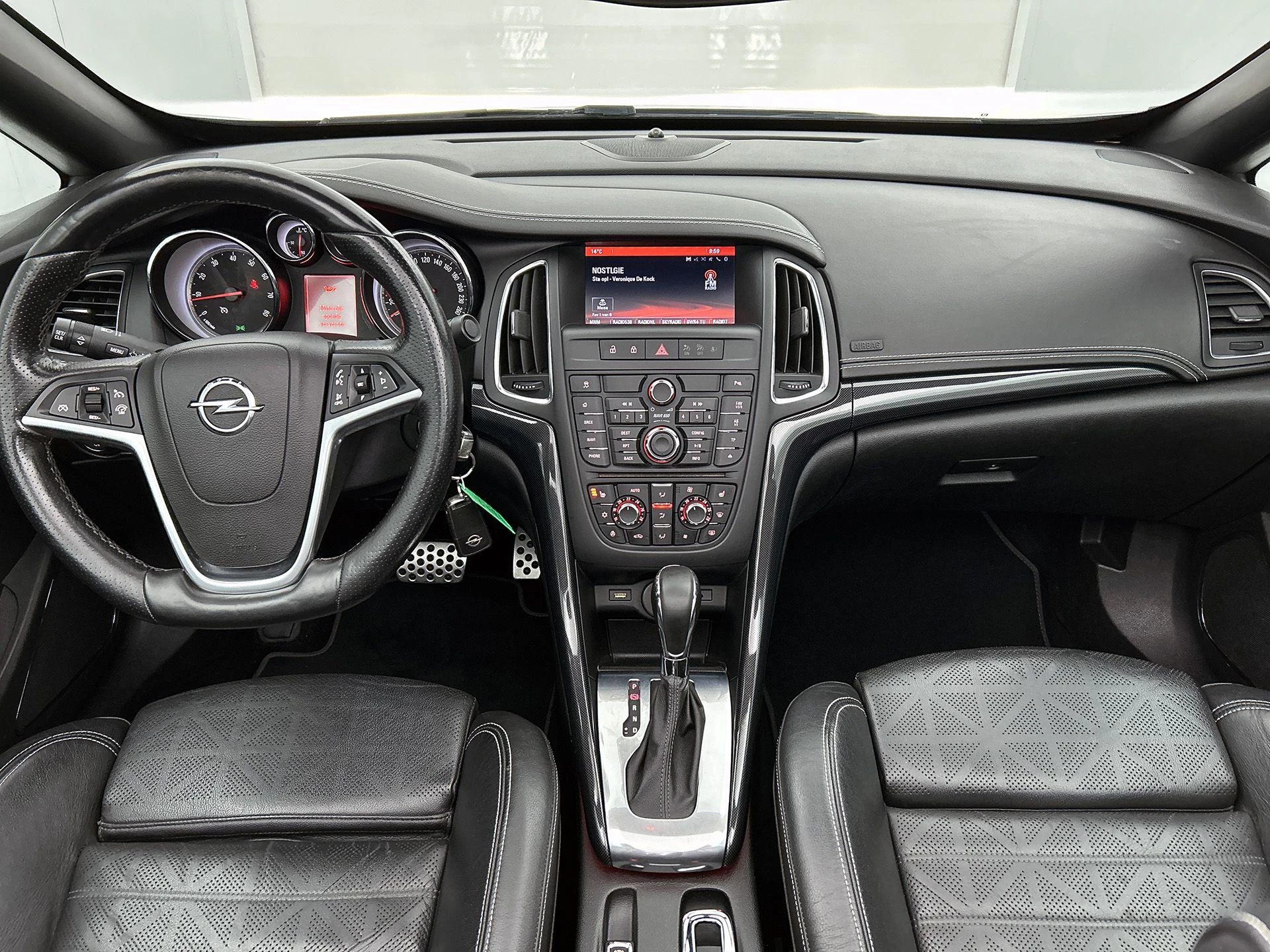 Opel-Cascada-image-21