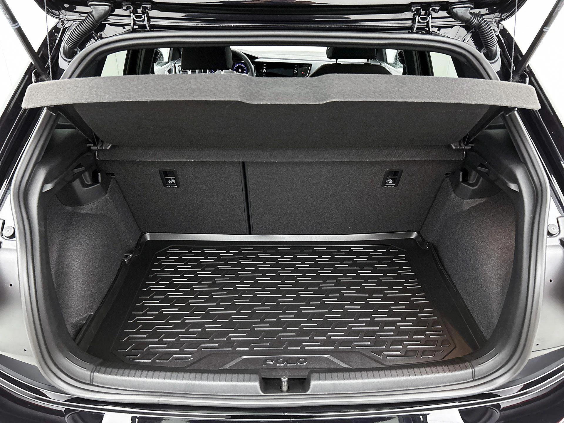 Volkswagen-Polo-image-15