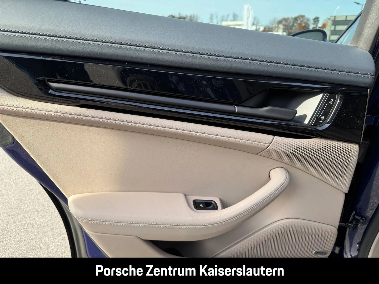 Porsche-Panamera-image-21