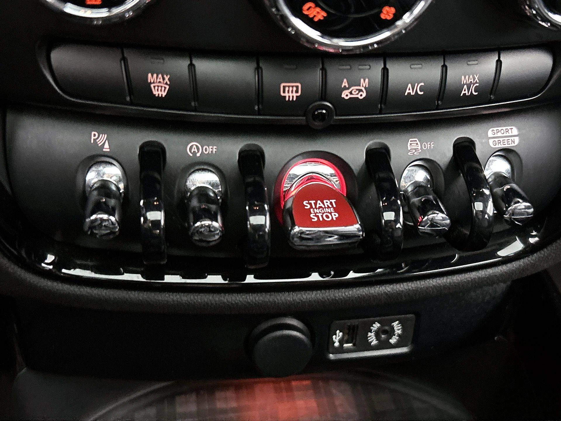 MINI-Clubman-image-10