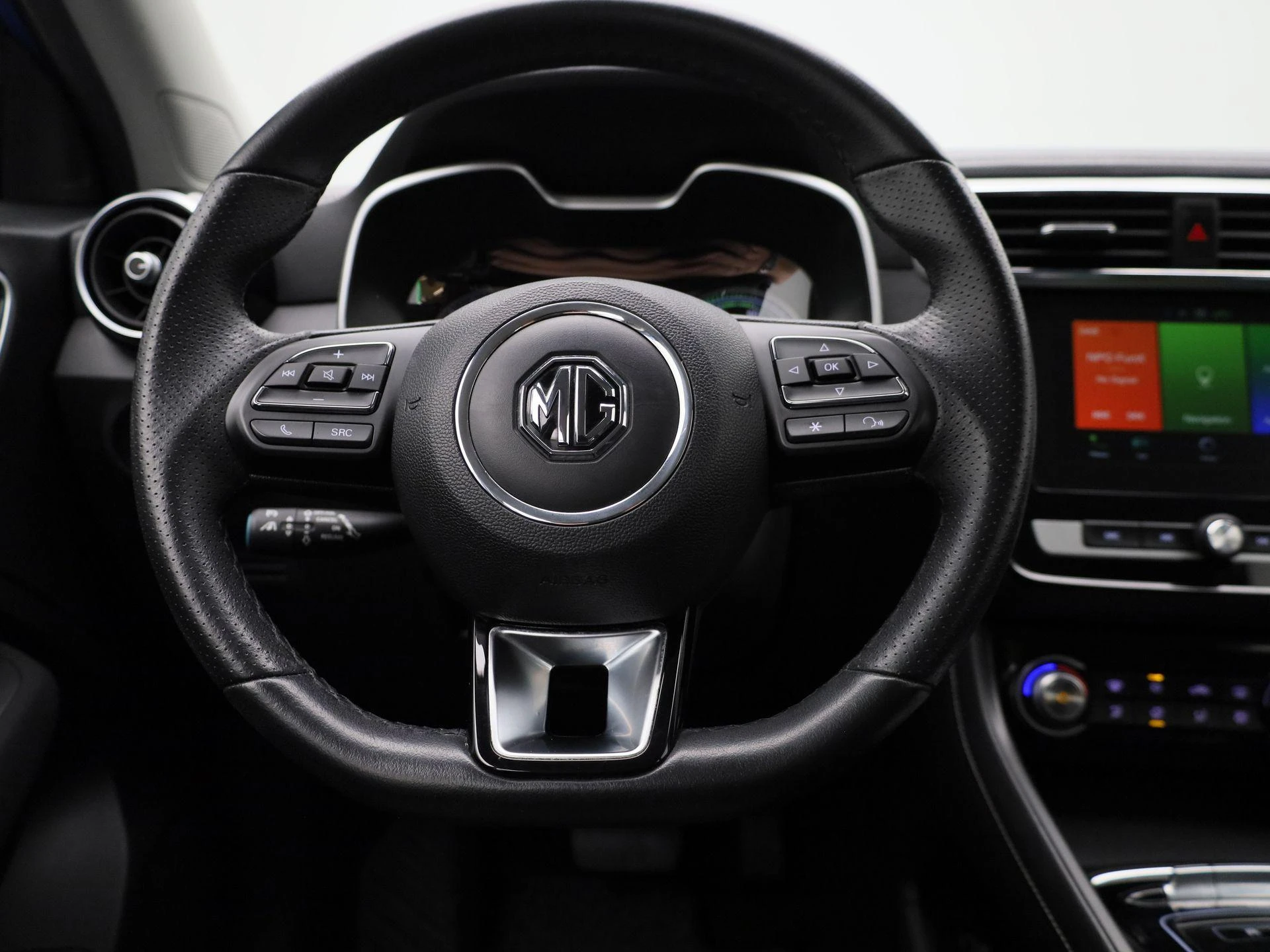 MG-ZS EV-image-6
