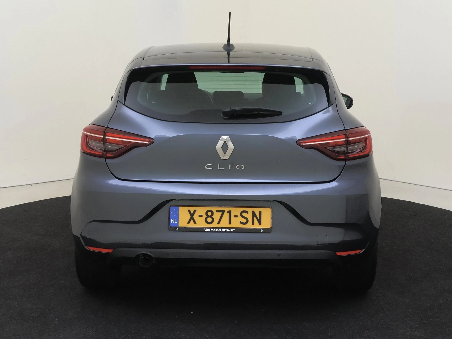 Renault-Clio-image-6