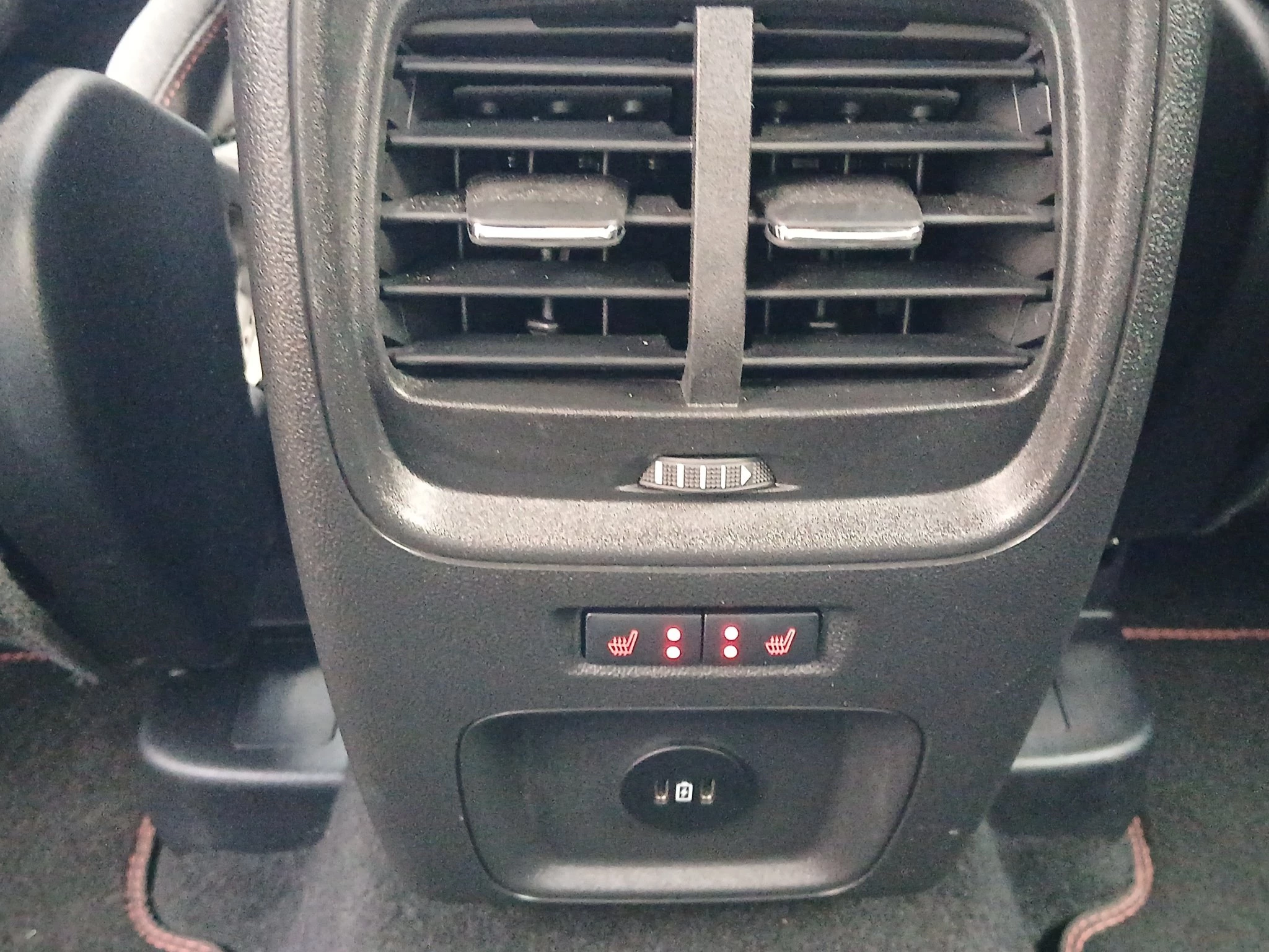 Ford-Kuga-image-27
