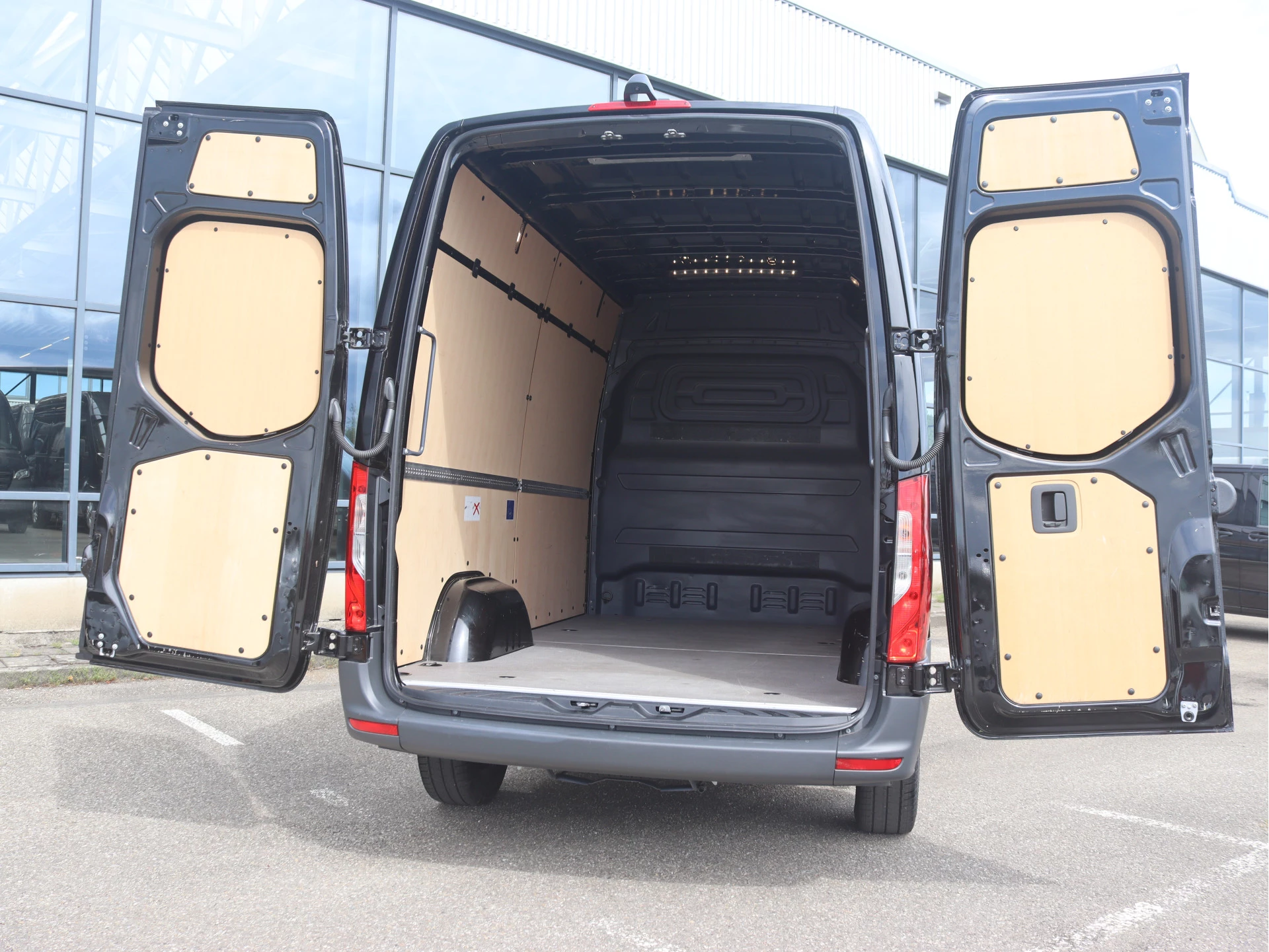 Mercedes-Benz Sprinter 317 CDI L2H2 Pro | AIRCO/CAMERA/CRUISE/3.500KG AHW | Certified