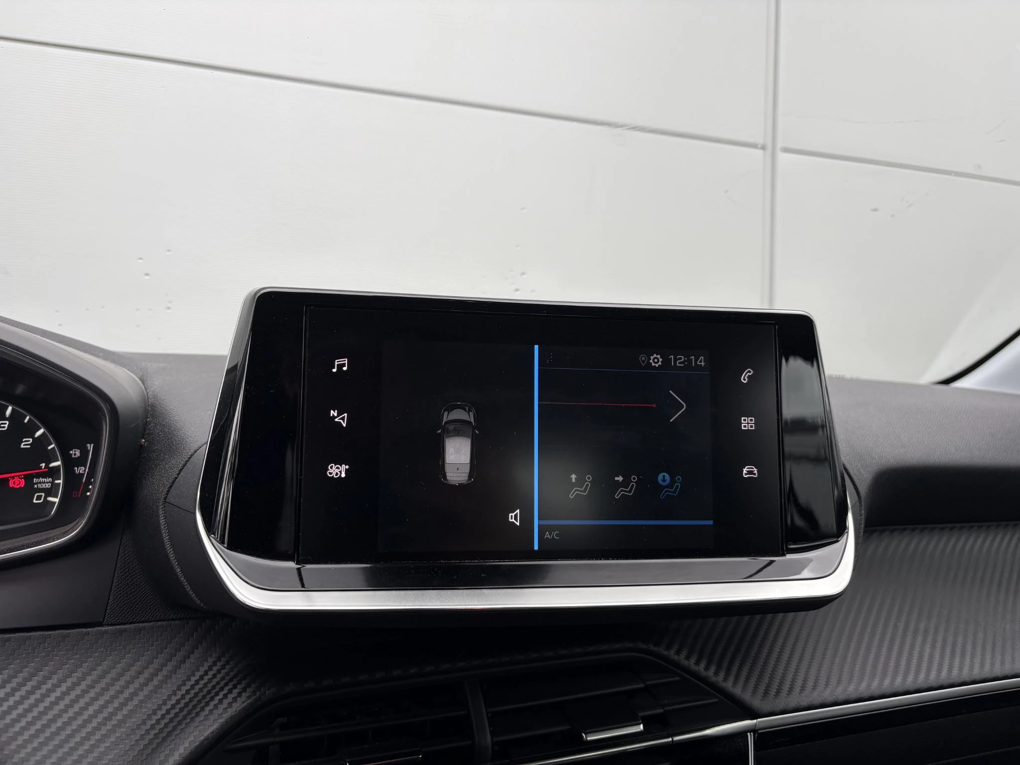 Peugeot-208-image-15