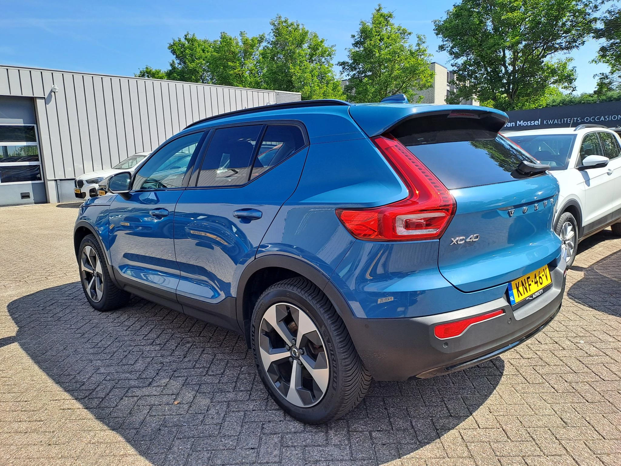 Volvo XC40 2.0 B4 Plus Dark