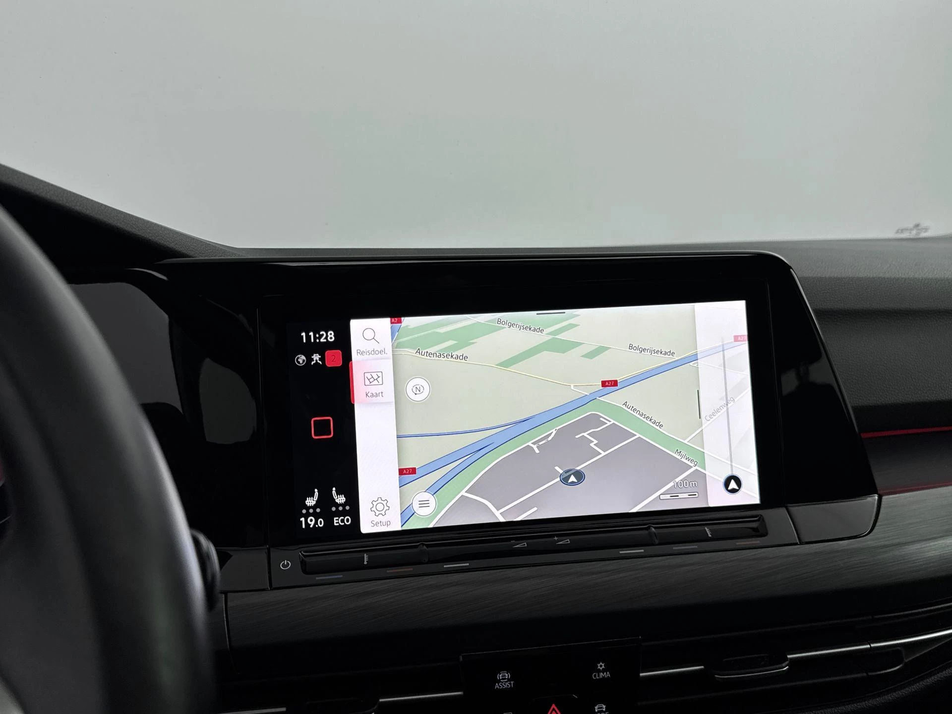 Volkswagen-Golf-image-15