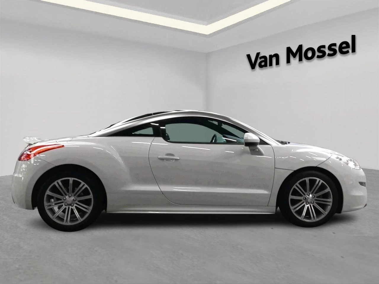 Peugeot-RCZ-image-4
