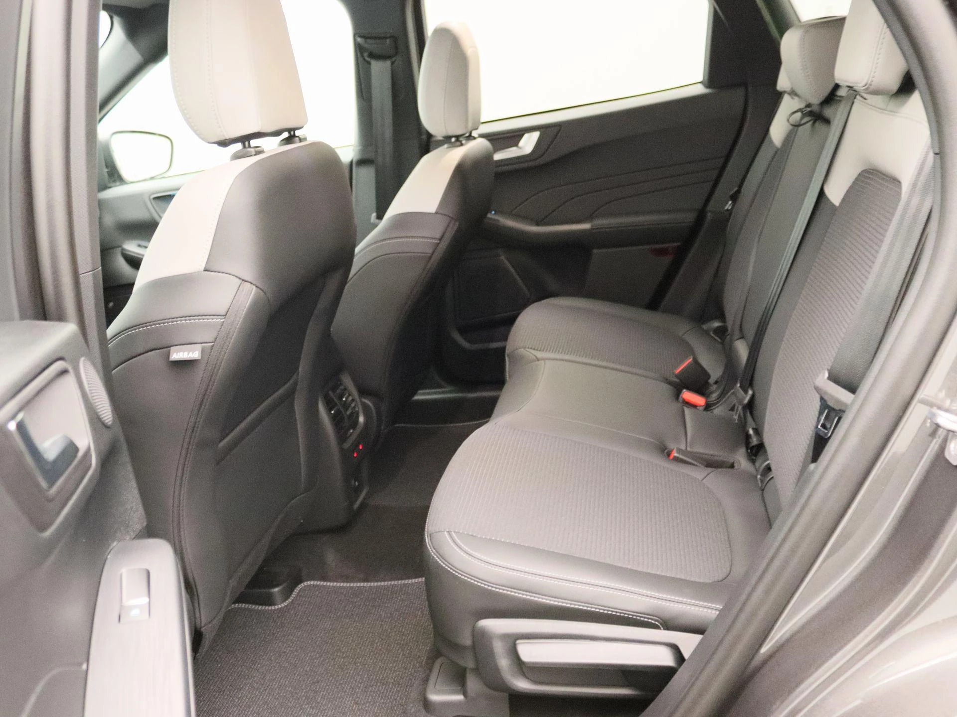 Ford-Kuga-image-13