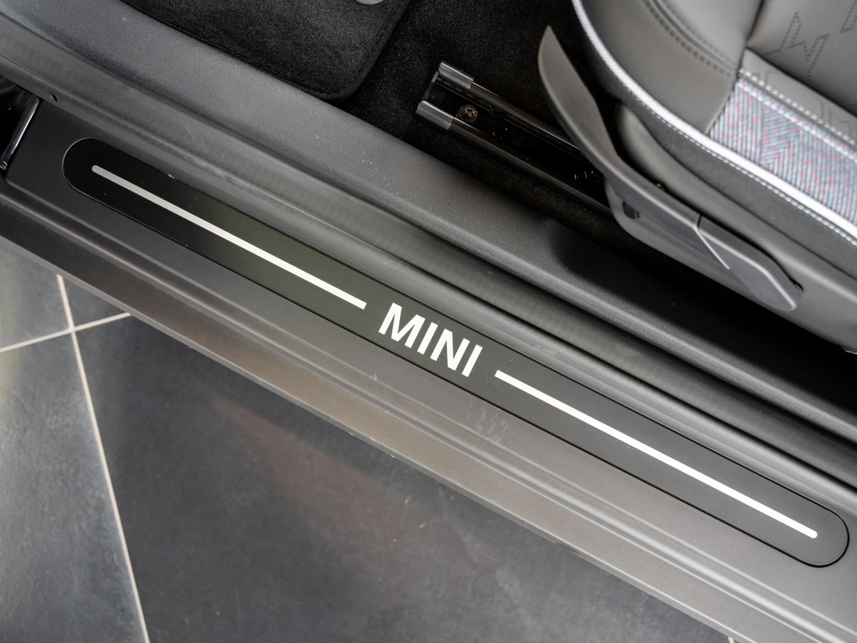 MINI-Electric-image-17