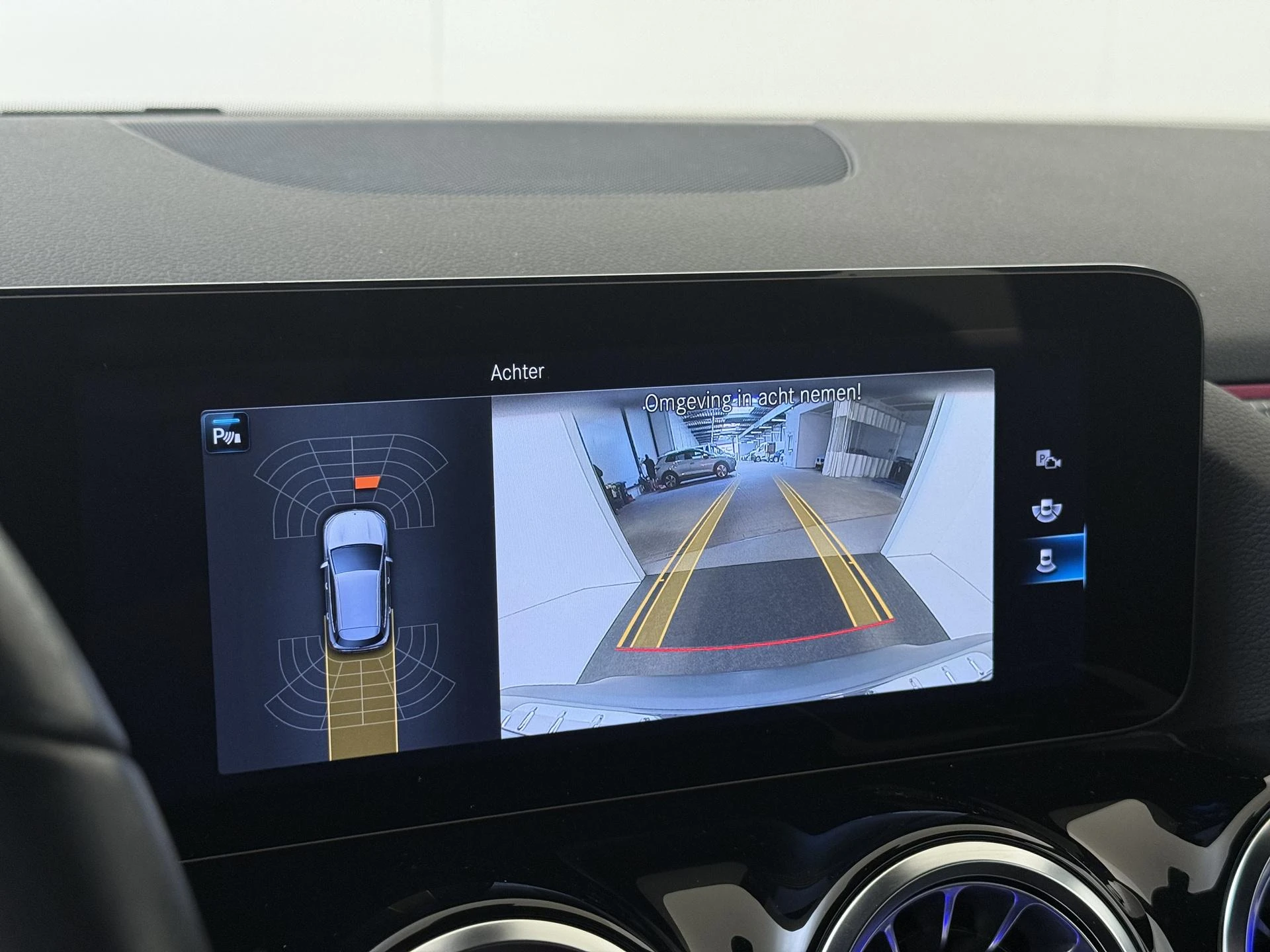 Mercedes-Benz-EQA-image-19