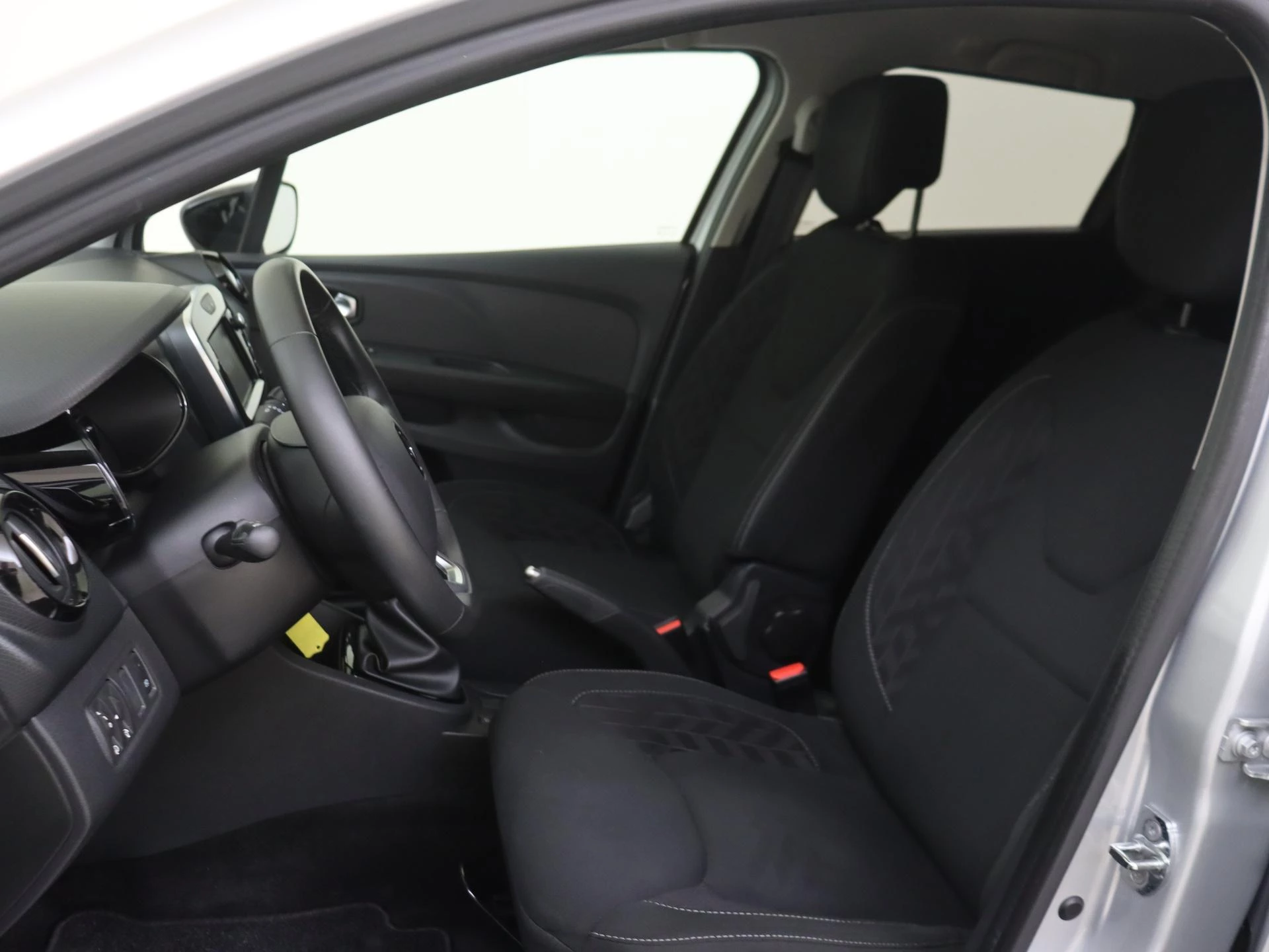 Renault-Clio-image-14