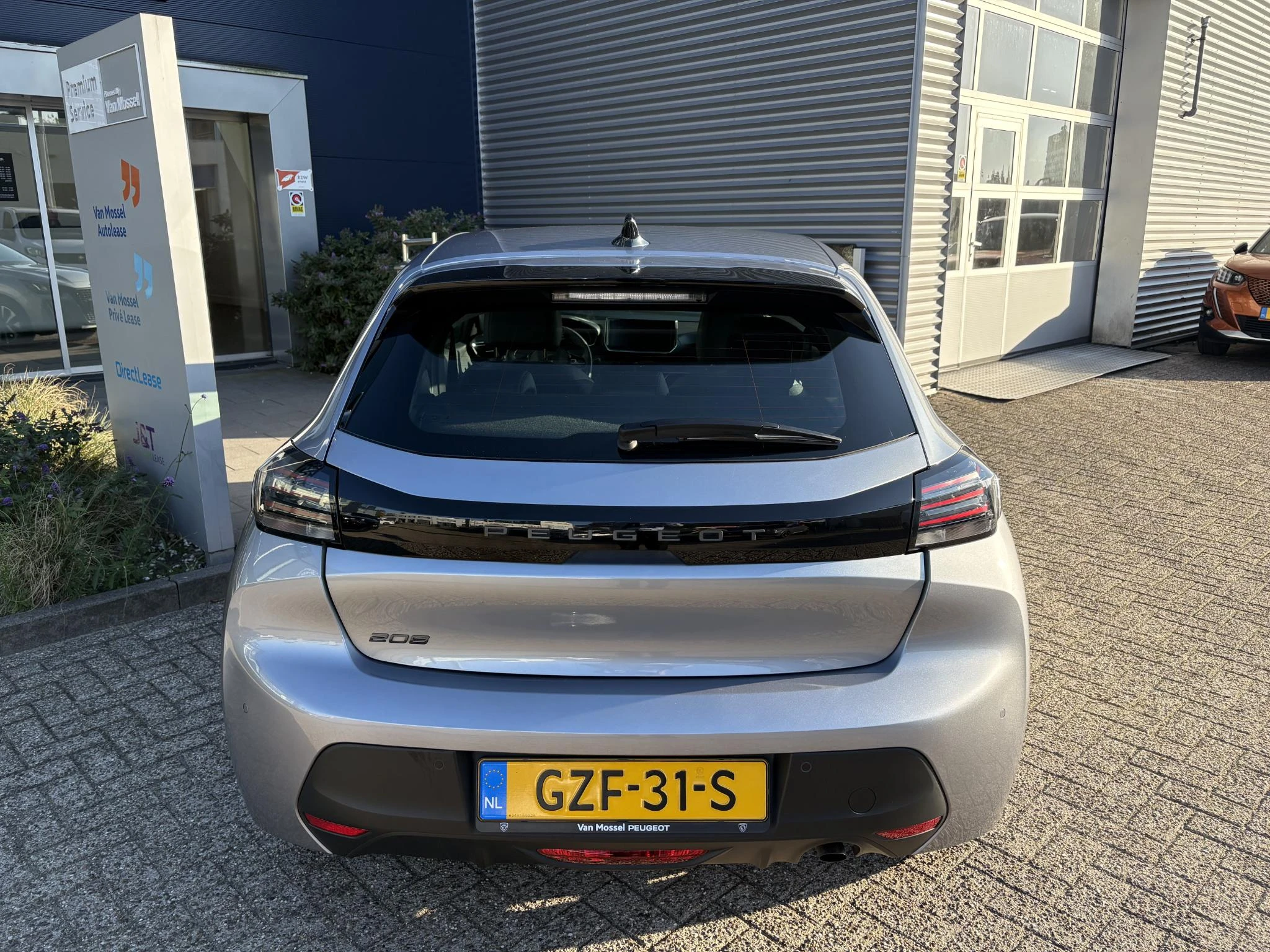 Peugeot-208-image-4