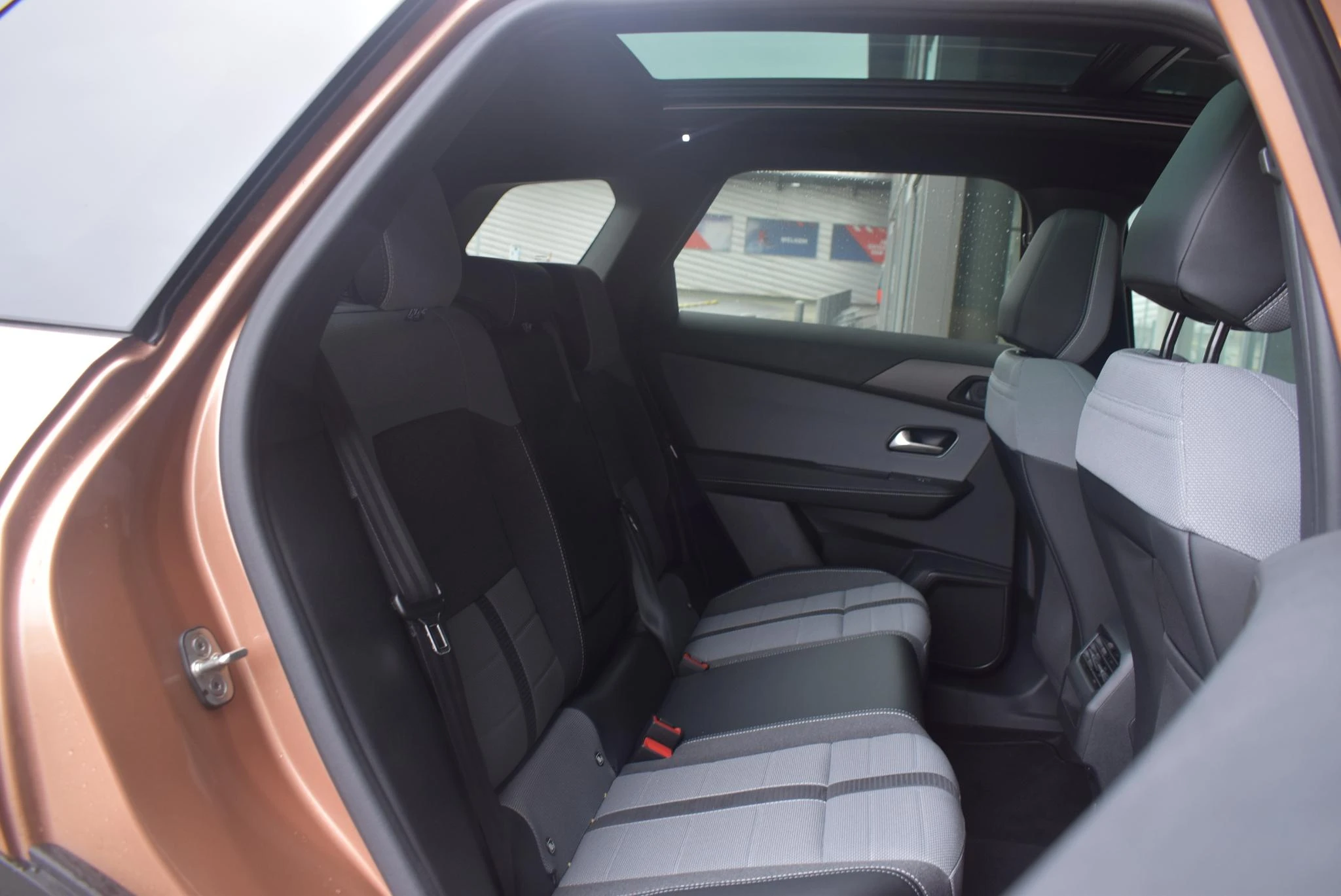 Opel-Grandland-image-11
