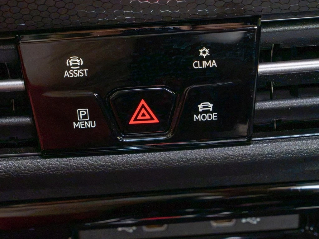 Volkswagen-Golf-image-14