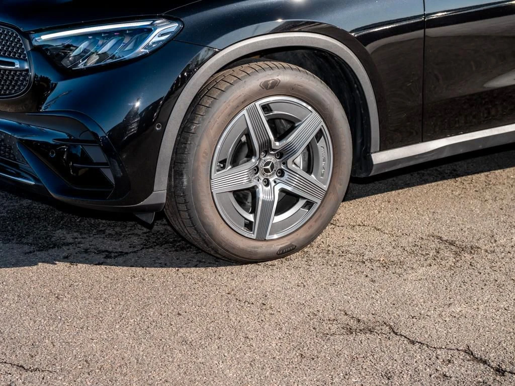 Mercedes-Benz-GLC 300 d-image-6