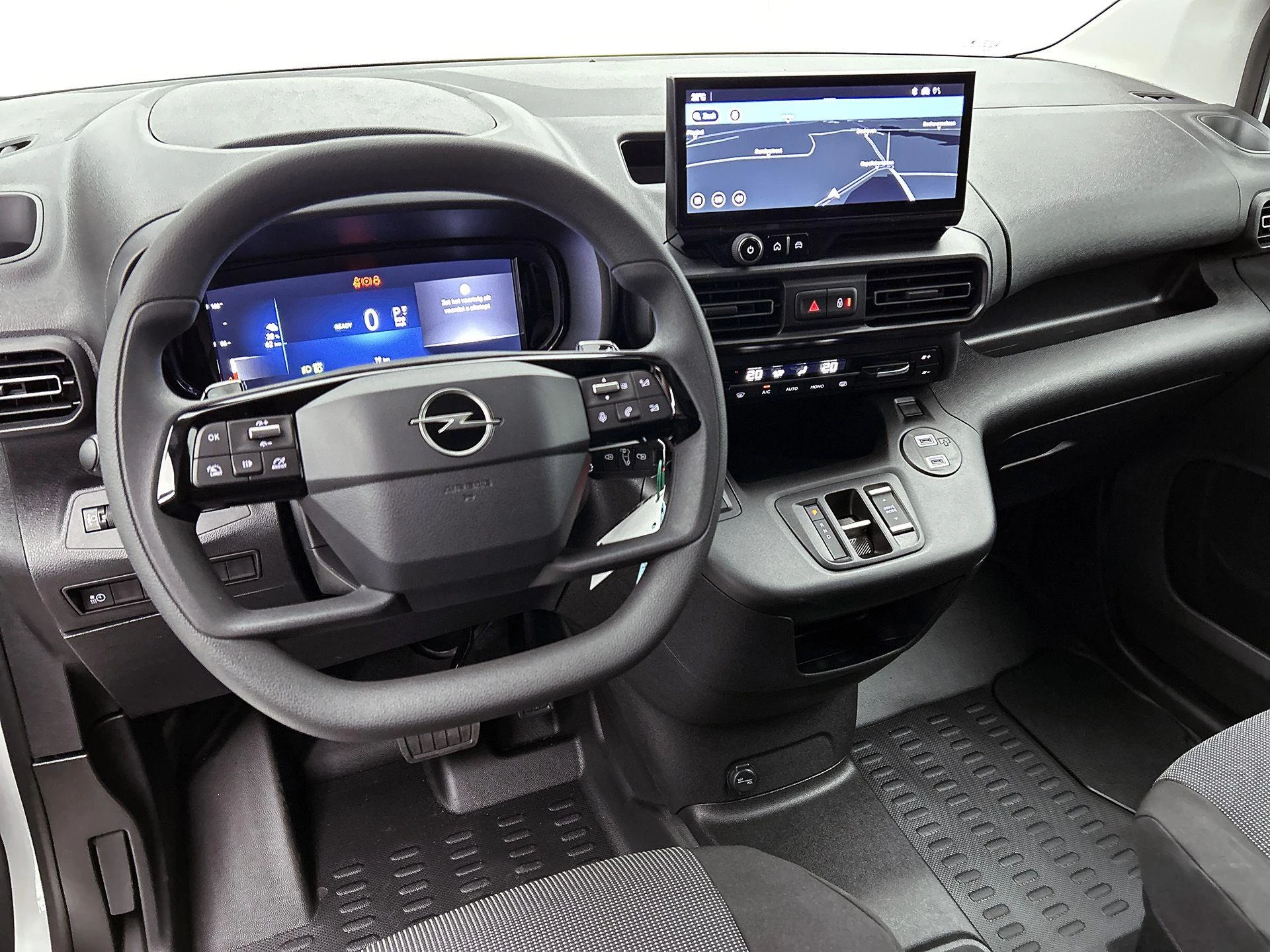 Opel-Combo-e-image-24