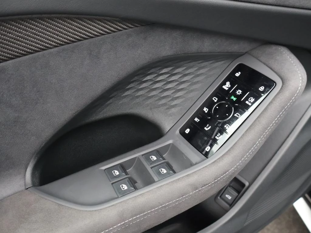 Audi-S5-image-12