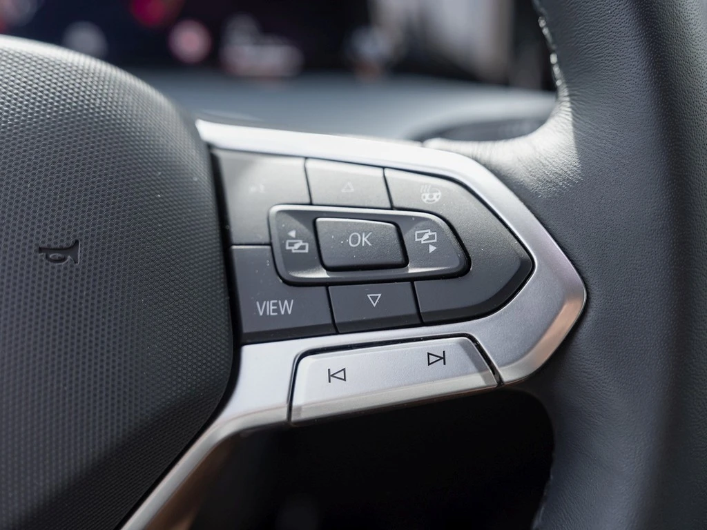 Volkswagen-Golf-image-15