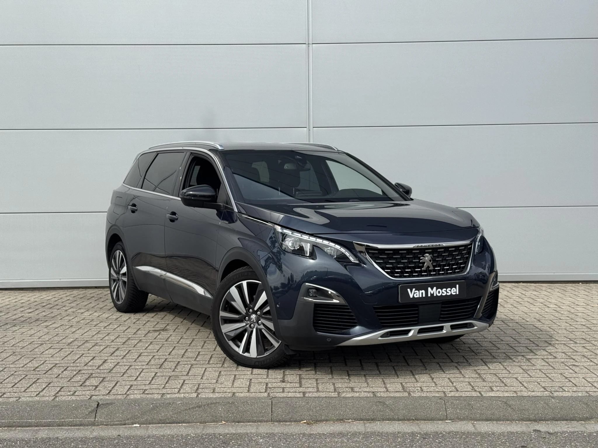 Peugeot-5008-image-7