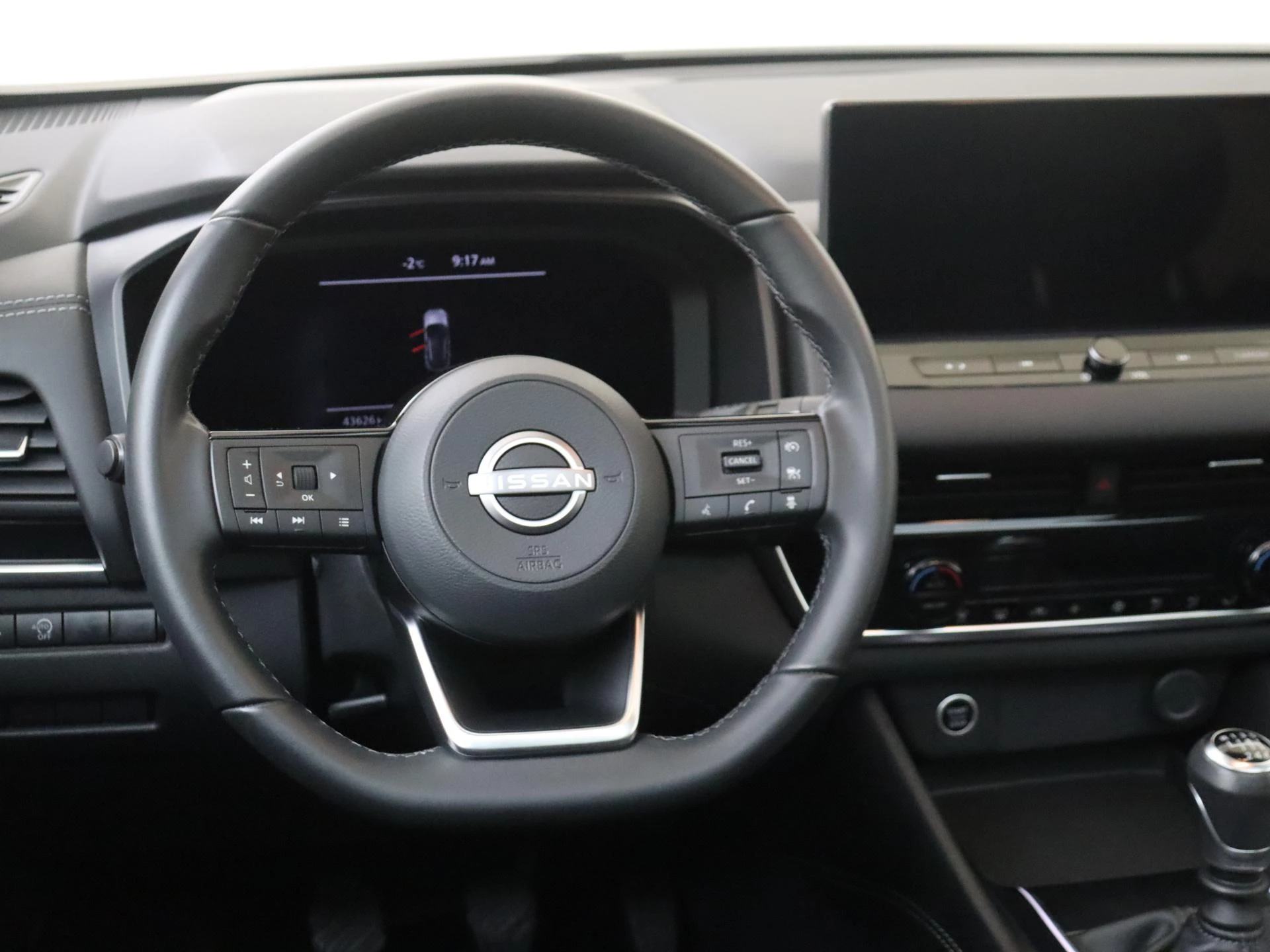 Nissan-QASHQAI-image-13