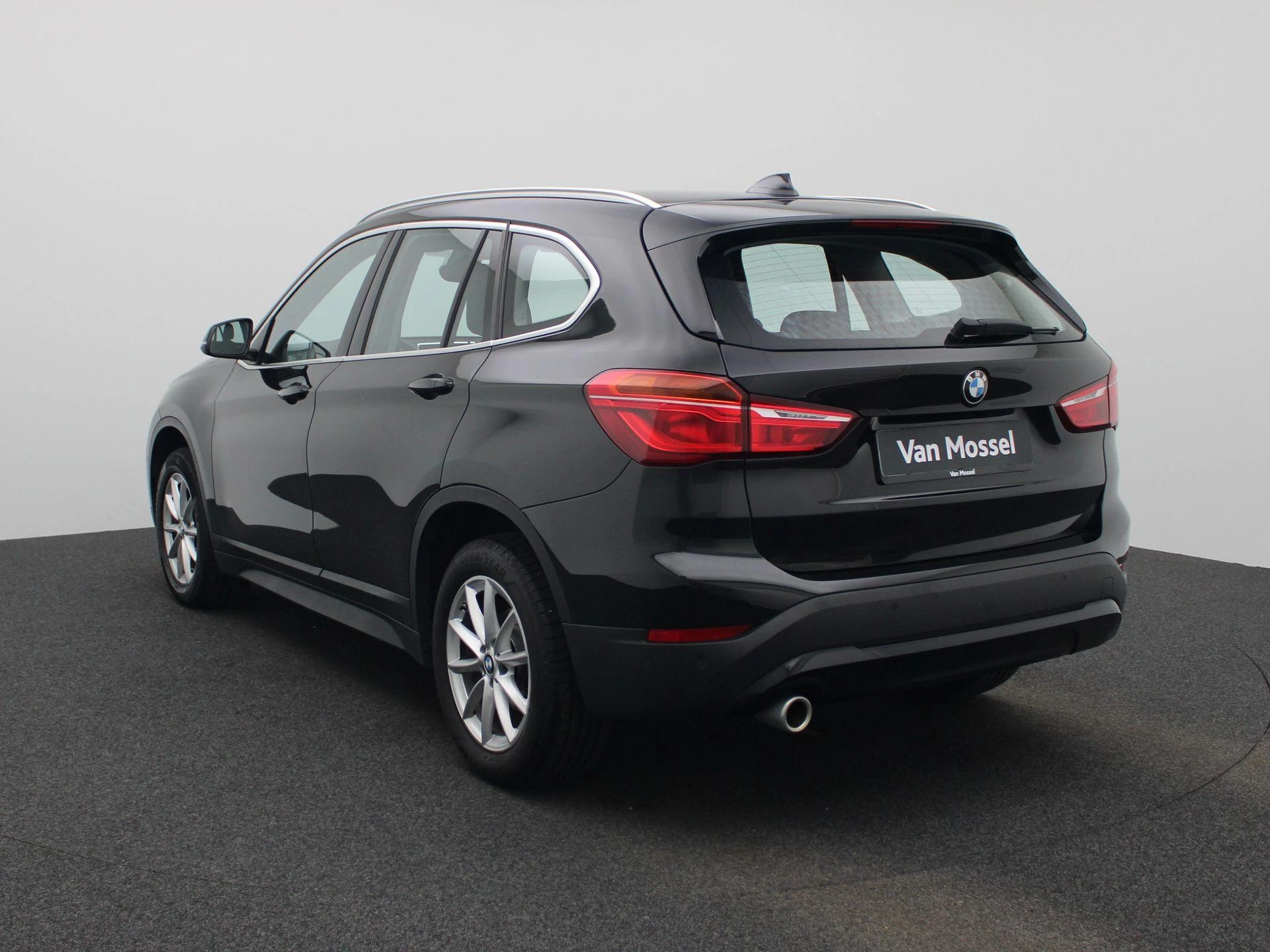 BMW-X1-image-1