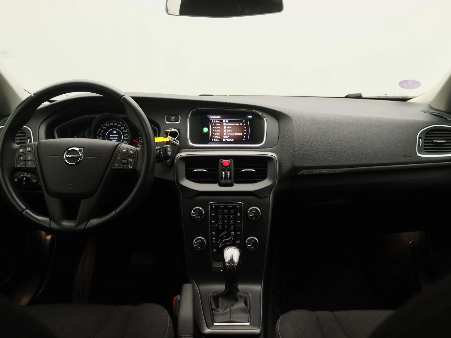 Volvo-V40-image-6