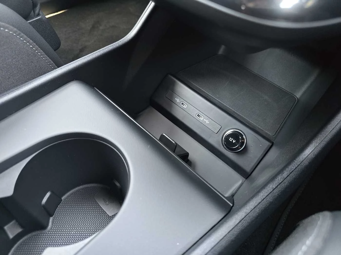 Audi-Q4 e-tron-image-22