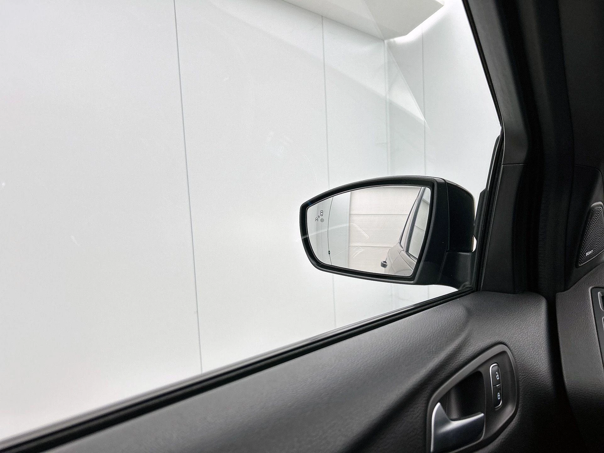 Ford-Kuga-image-16