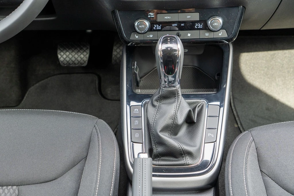 Škoda Fabia 1,0 TSi DSG Tour