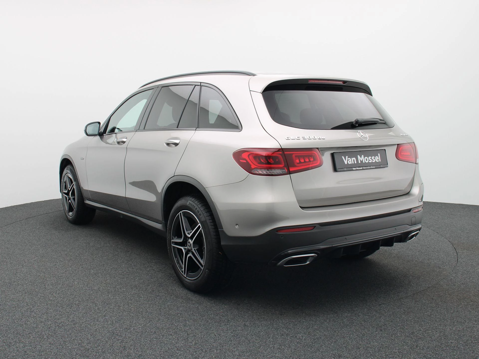 Mercedes-Benz GLC 300 de AMG LINE + PANO DAK + BURMESTER + CARPLAY +