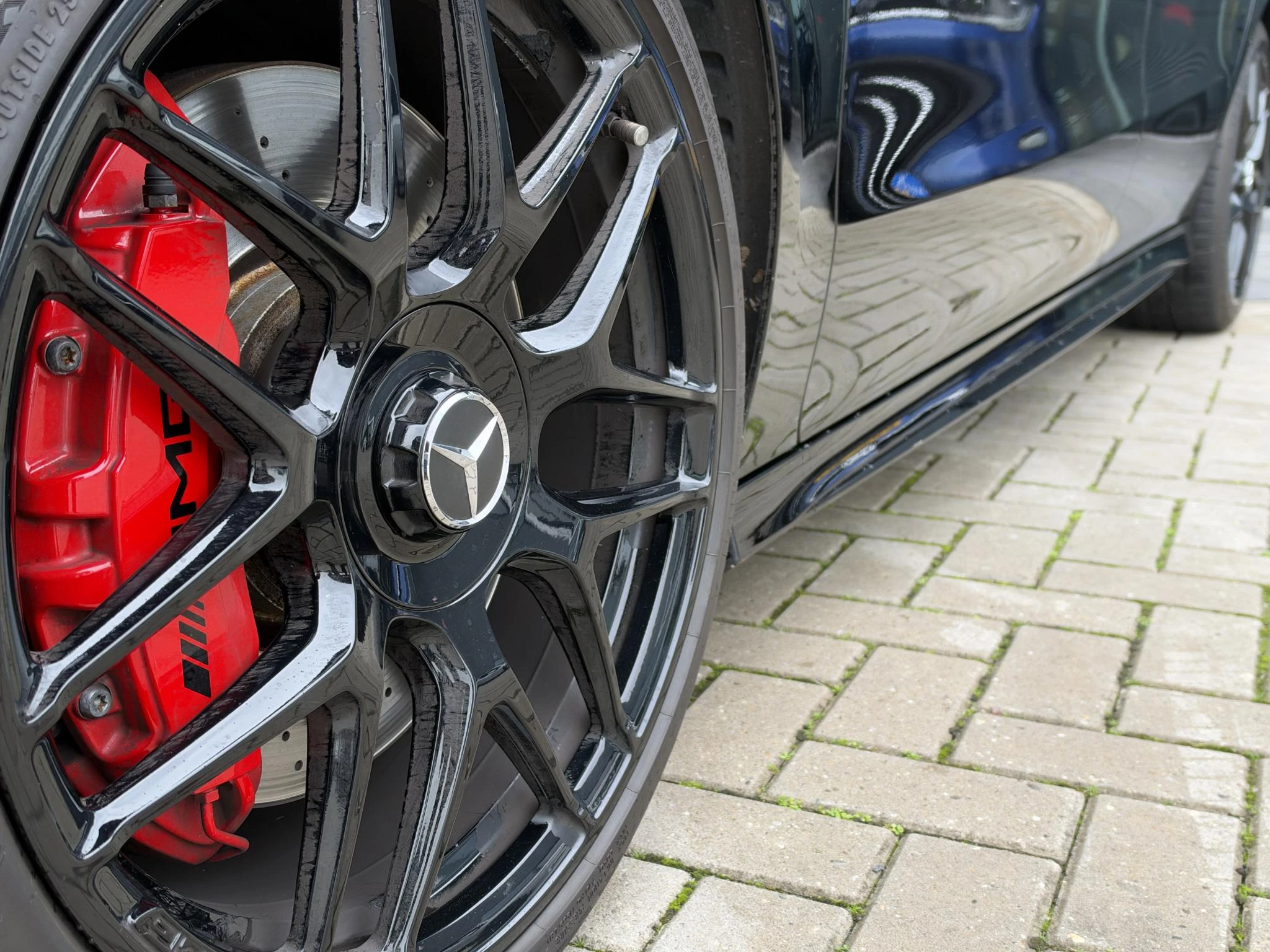 Mercedes-Benz-CLA-image-18