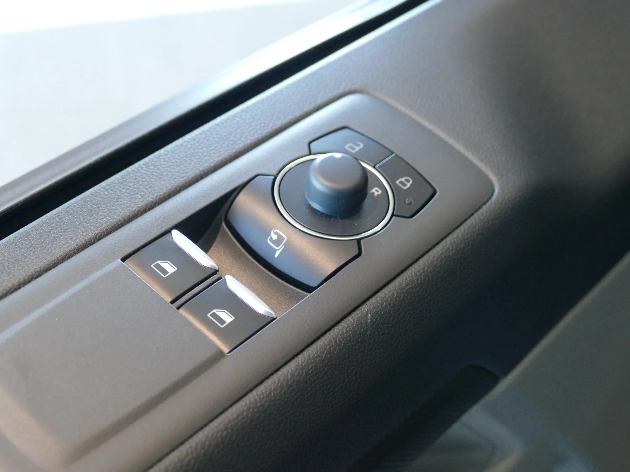 Ford-Custom-image-14