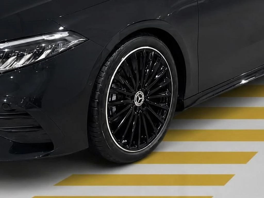 Mercedes-Benz-A-Klasse 200-image-5