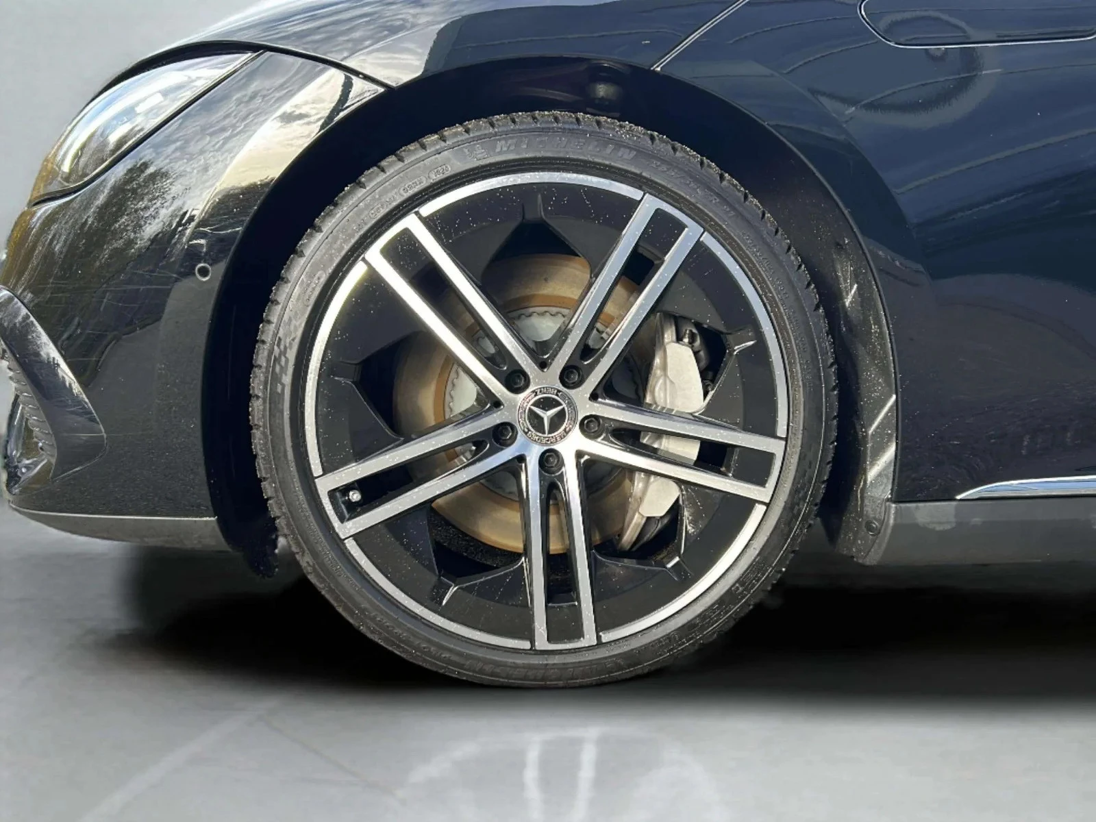 Mercedes-Benz-EQE-image-8