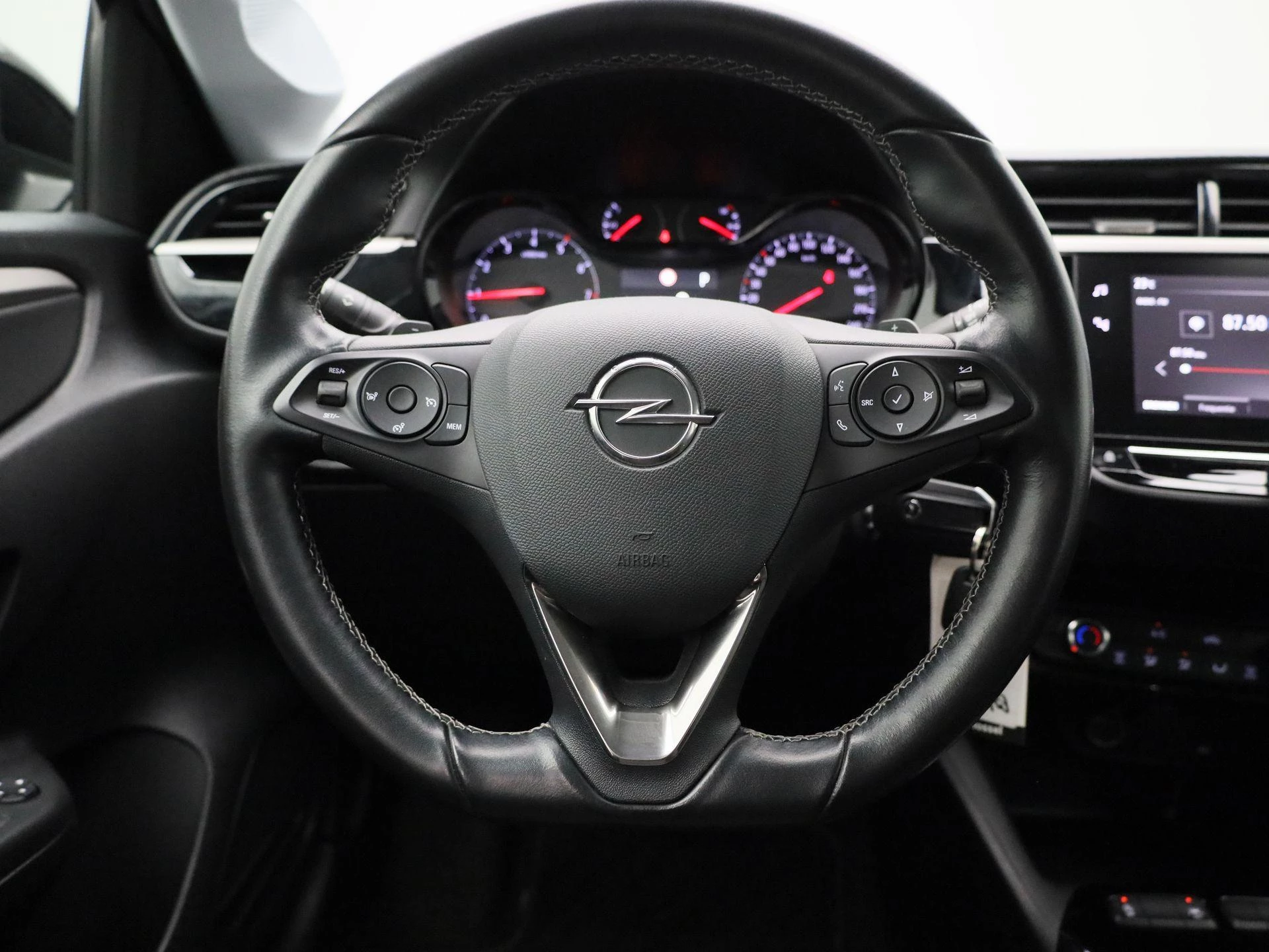 Opel-Corsa-image-2