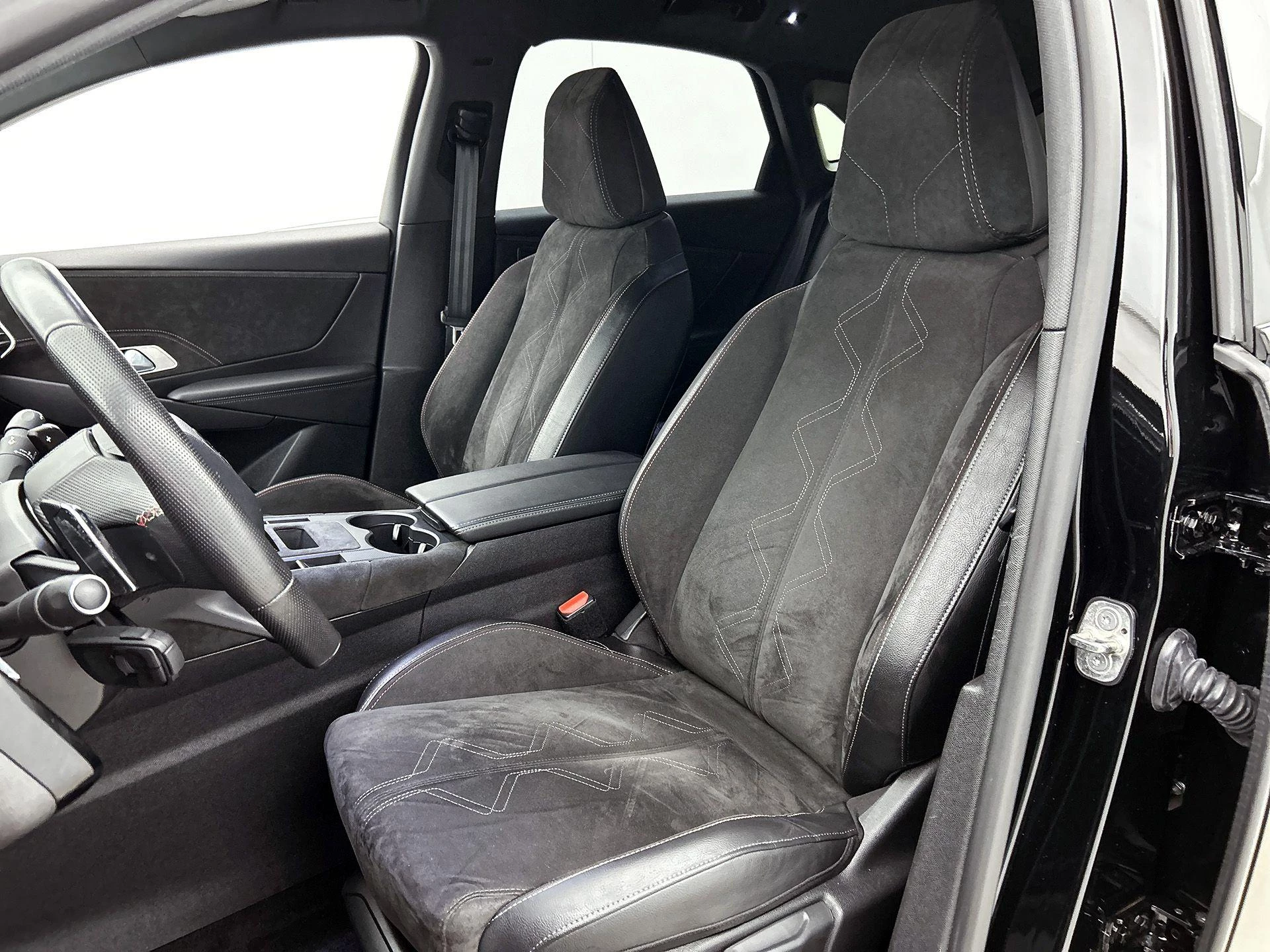 DS DS 7 Crossback E-Tense Performance Line