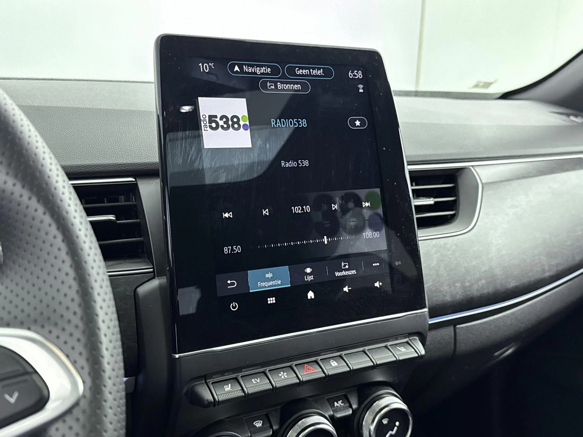 Renault-Arkana-image-5