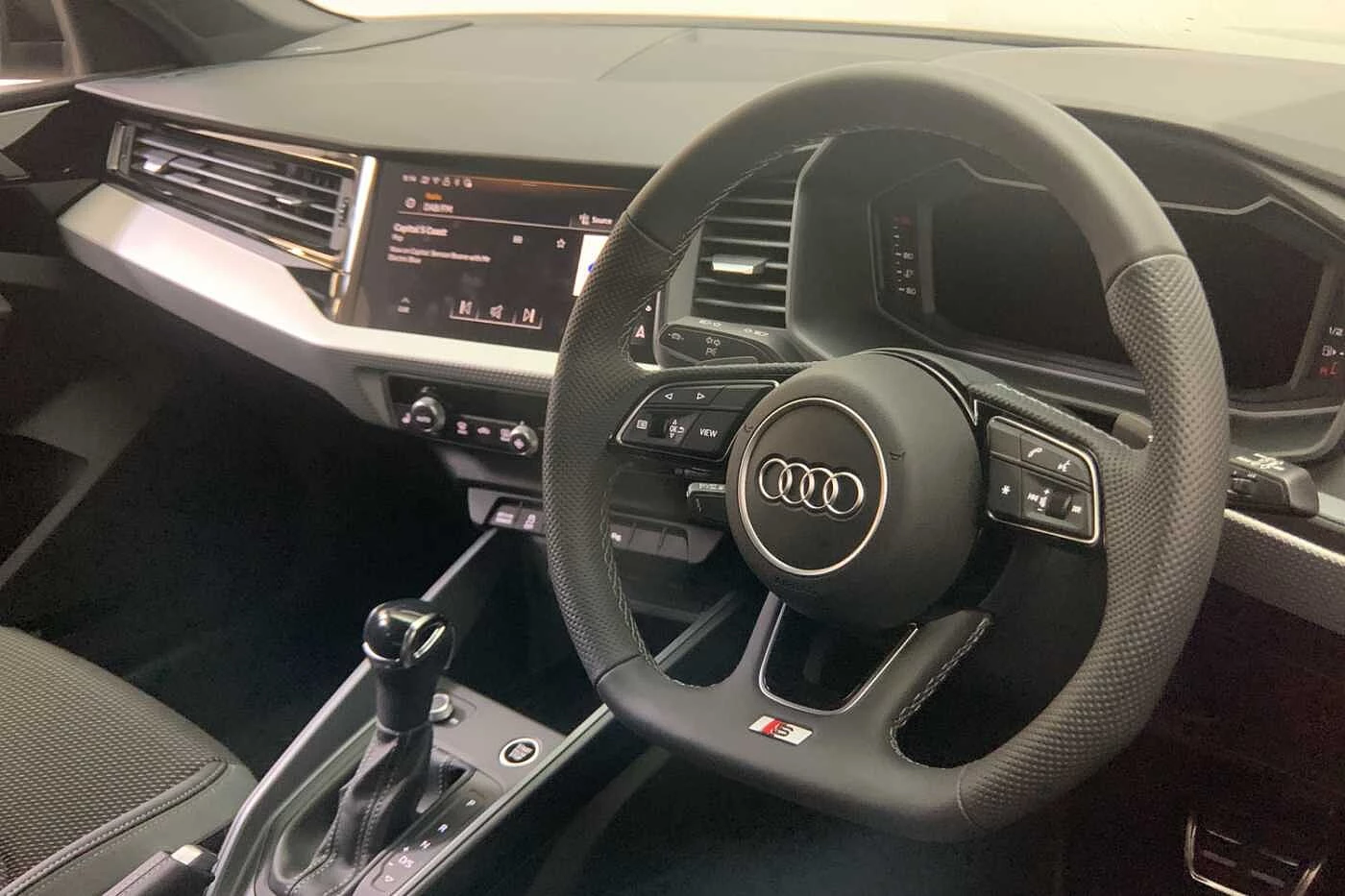 Audi-A1 Sportback-image-5