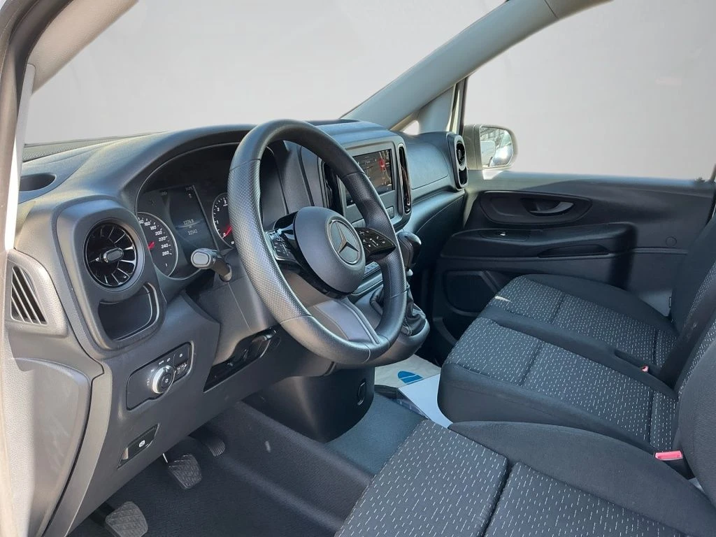 Mercedes-Benz-Vito 116-image-10