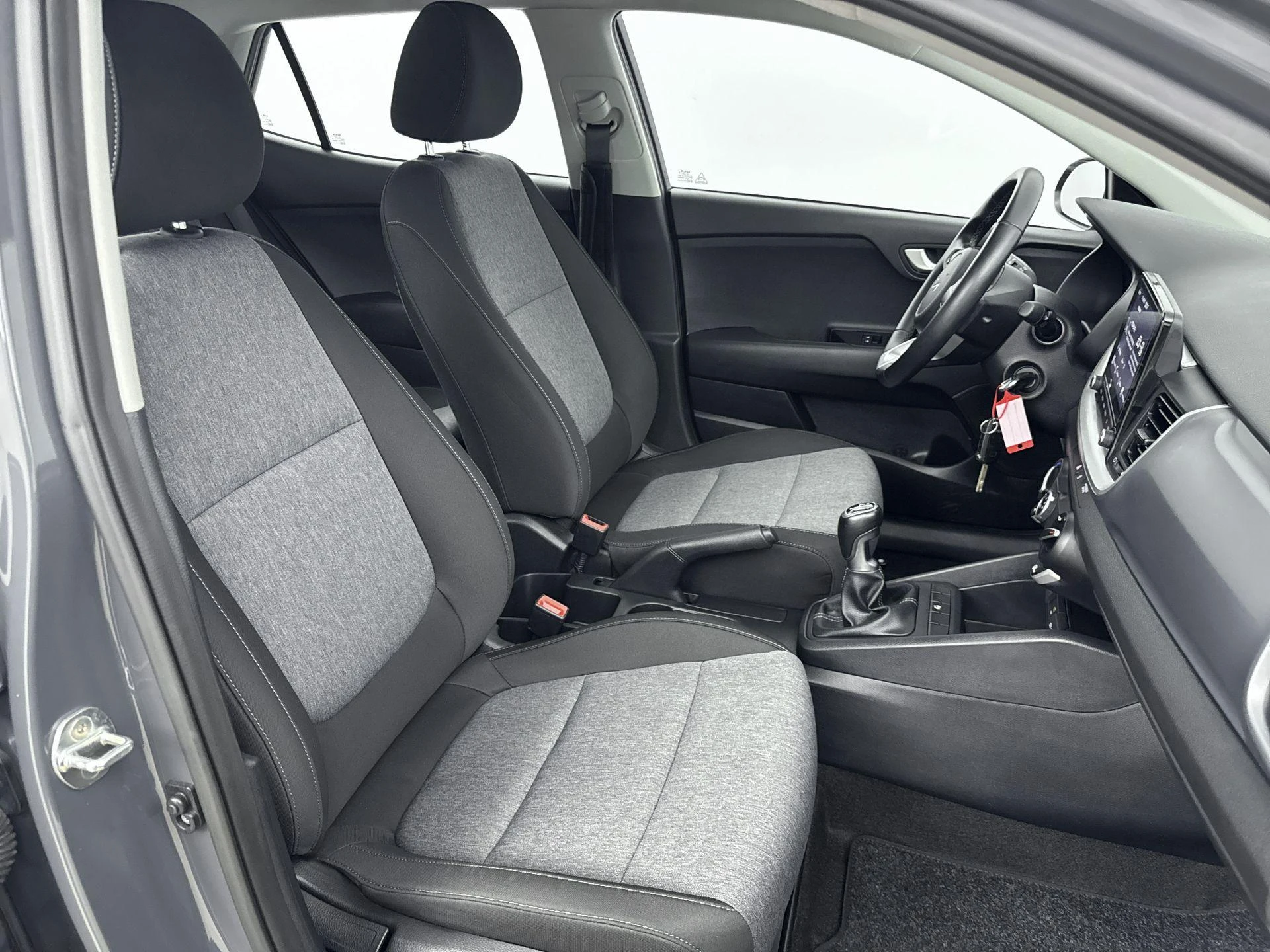Kia-Stonic-image-19