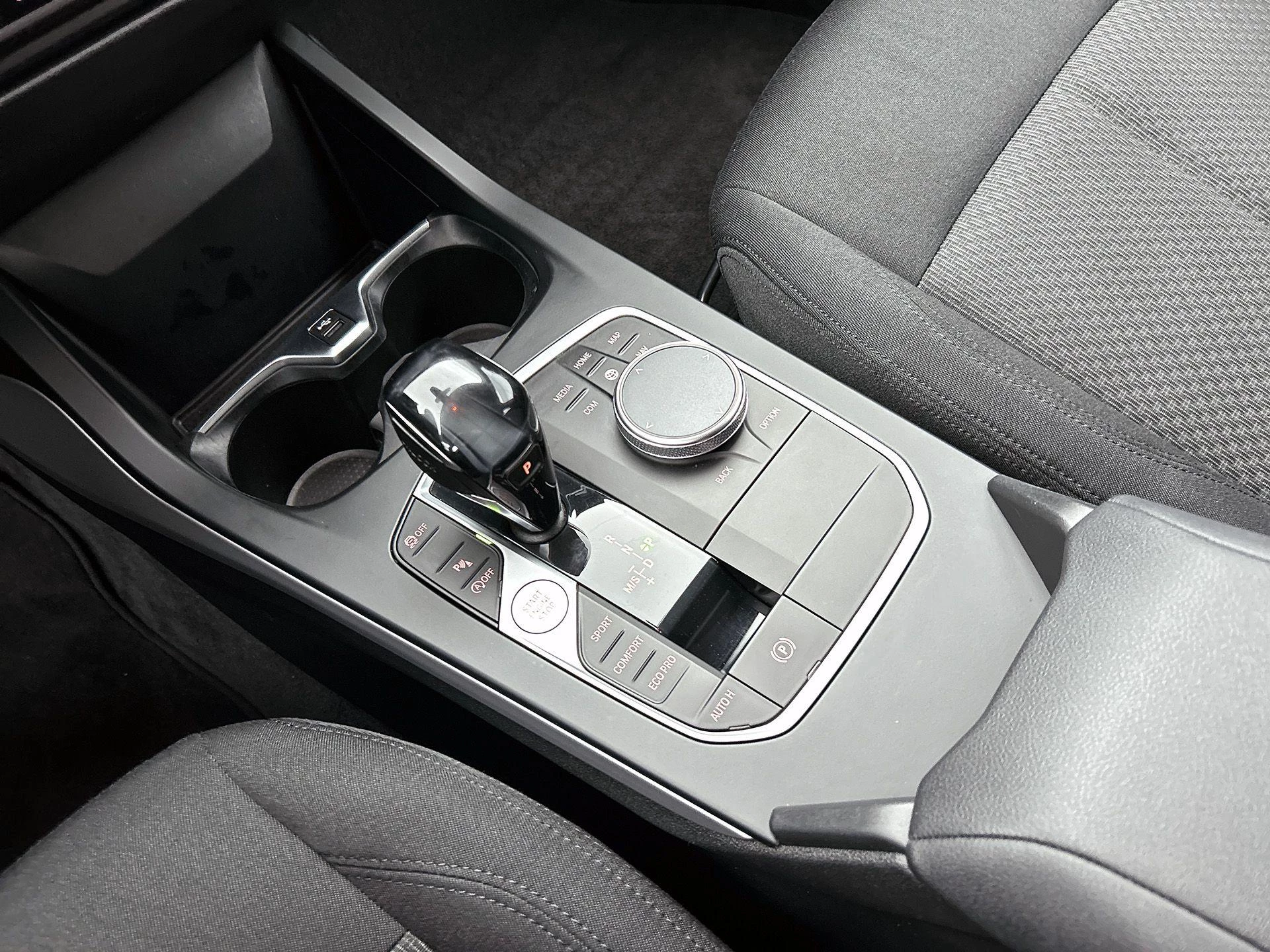 BMW-1 Serie-image-32