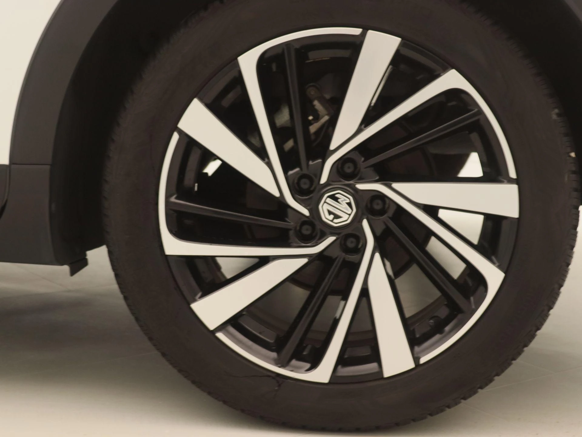 MG-ZS-image-16