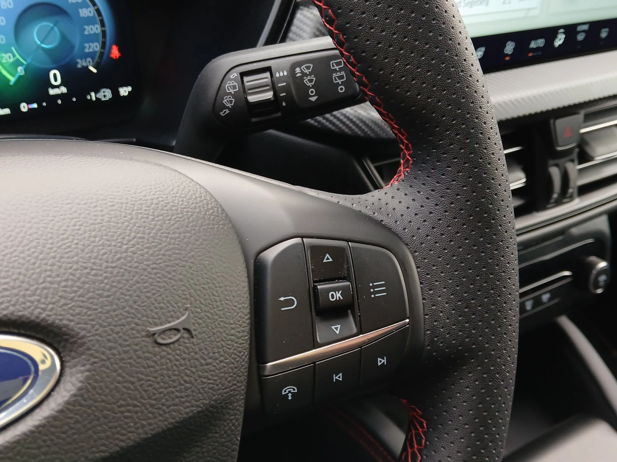 Ford Kuga ST-Line Plug-in*LED-MATRIX*KAM*NAVI*WINTER-PKT.