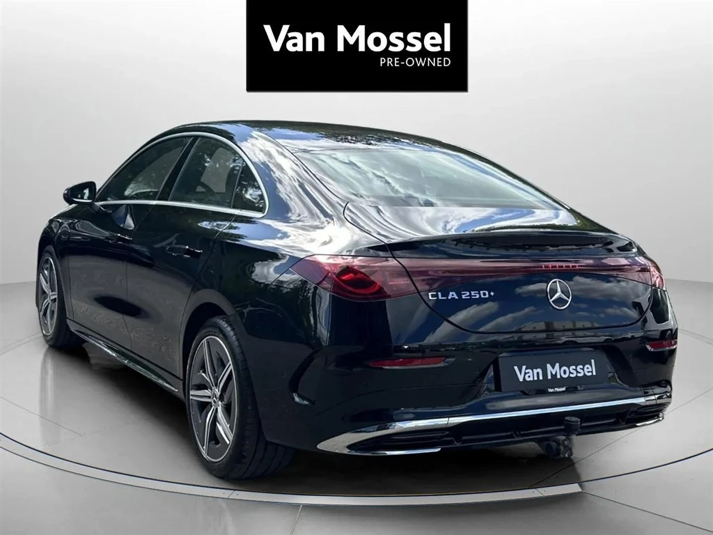 Mercedes-Benz-CLA-image-6