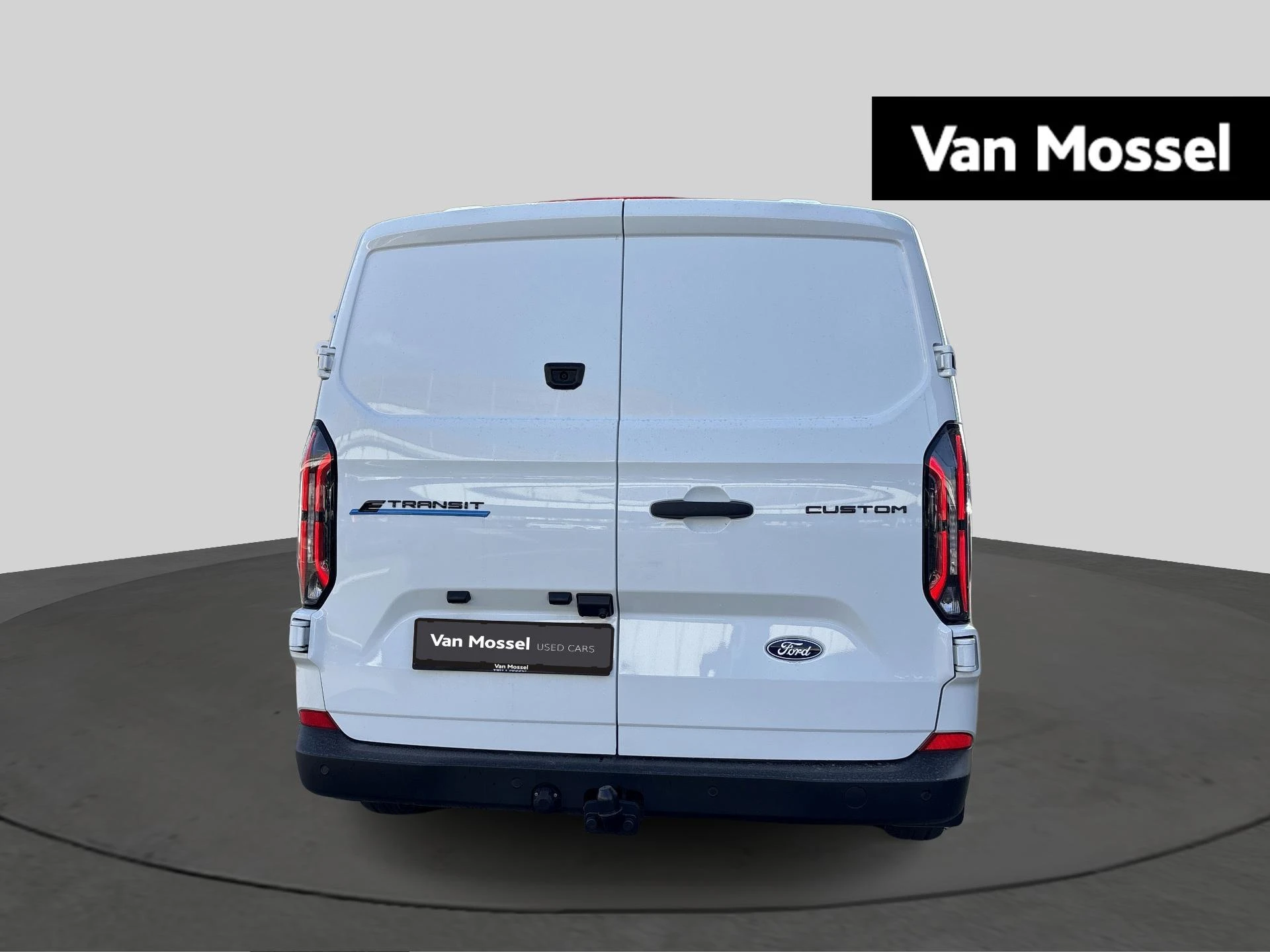 Ford-Transit Custom-image-2