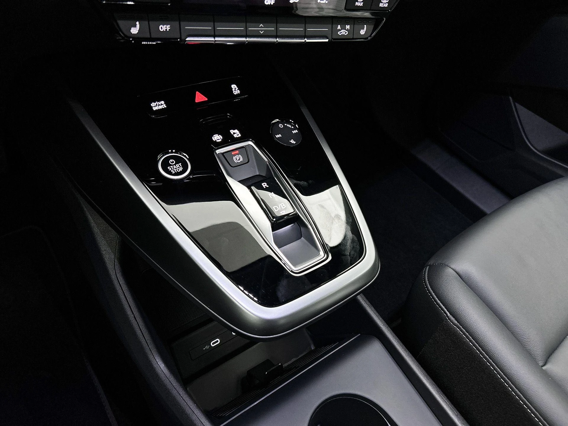 Audi-Q4 Sportback e-tron-image-27