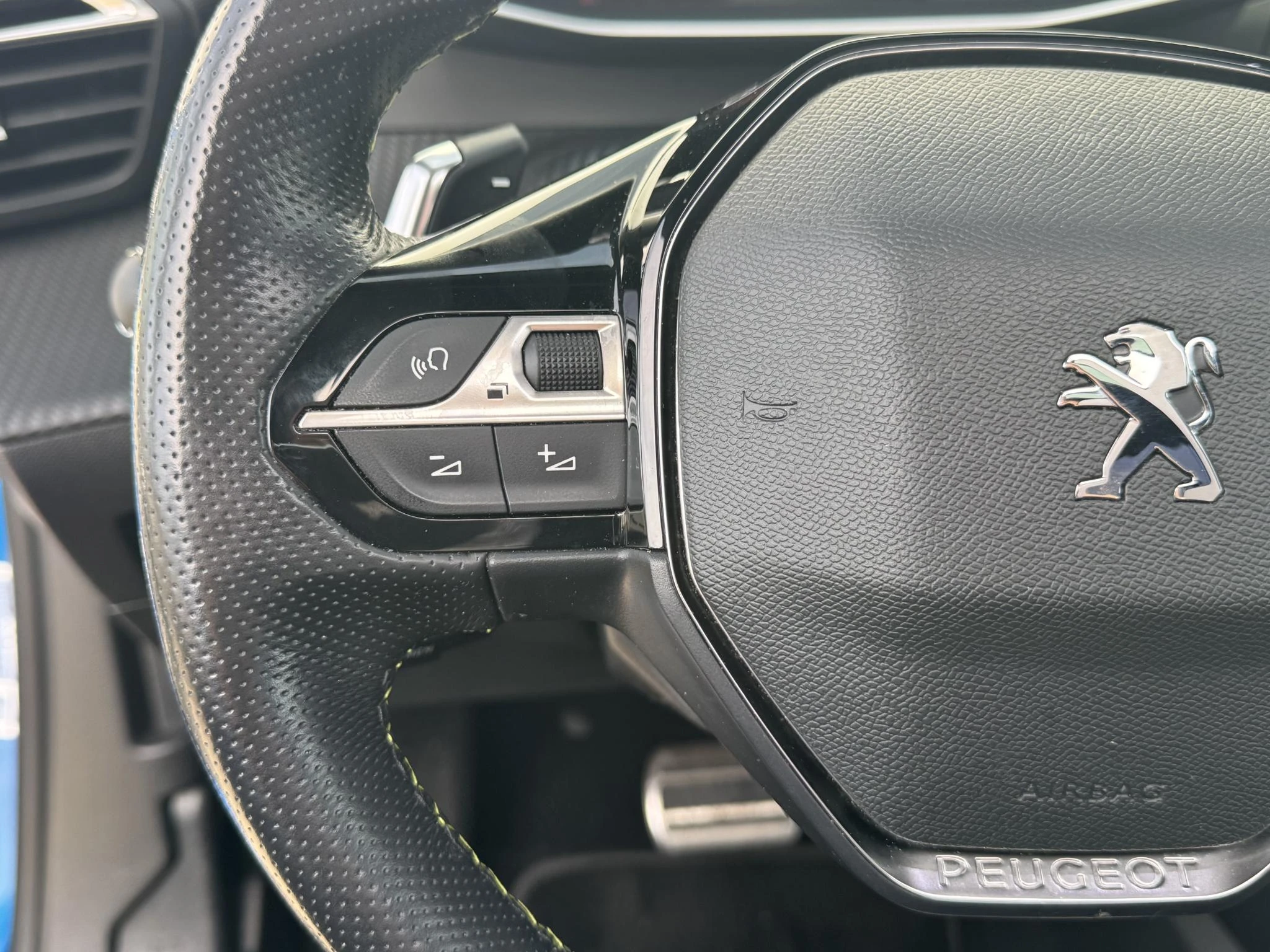 Peugeot-2008-image-12